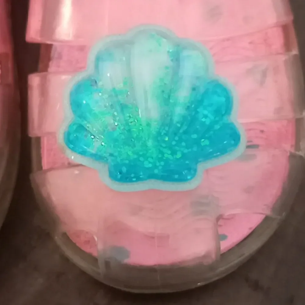Little girl sandals glitter shell detail good condition pink size 9